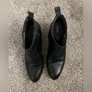 TOMS Sleek Black Leather Boots